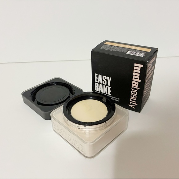 🌸 Huda Beauty Easy Bake Loose Baking & Setting Powder  Banana Bread 20g - Picture 4 of 4